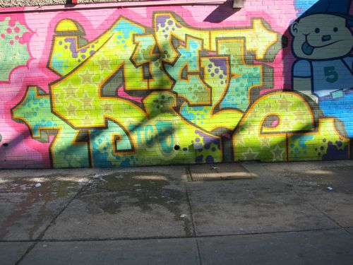 GraffitiBronx2011WEST58